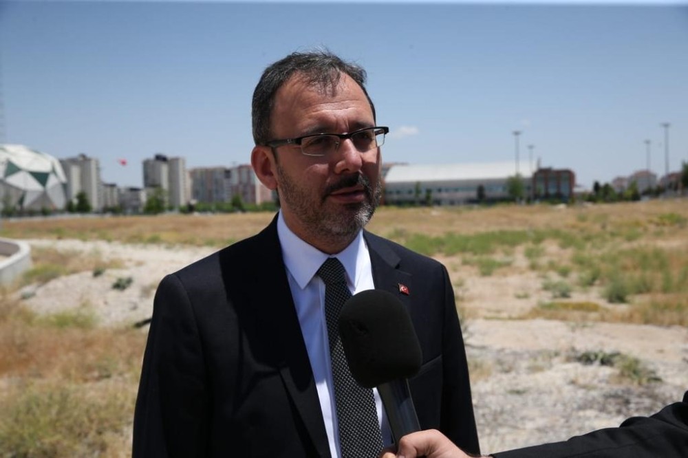 Bakan Kasapoğlu’ndan milli maç yorumu 