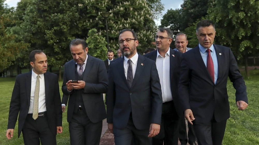 Bakan Kasapoğlu’ndan Süper Lig’e yükselen kulüplere kutlama 