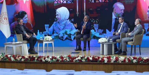 Bakan Kasapoğlu'ndan yurt eleştirilerine cevap!