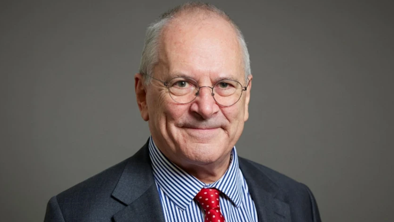 Bakan kendini polise ihbar etti!