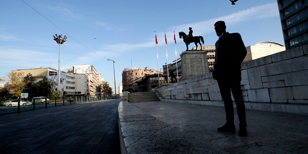 Bakan Koca açıkladı! İşte vaka sayılarının düşüşe geçtiği 9 il...