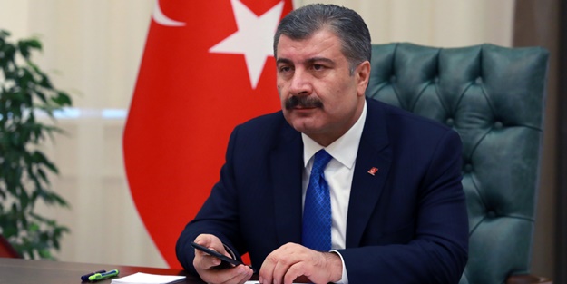 Bakan Koca, bir şehrin daha düşük riskli il kategorisine geçtiğini açıkladı