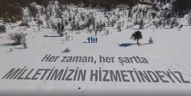 Bakan Koca'dan 'evde sağlık hizmeti' paylaşımı