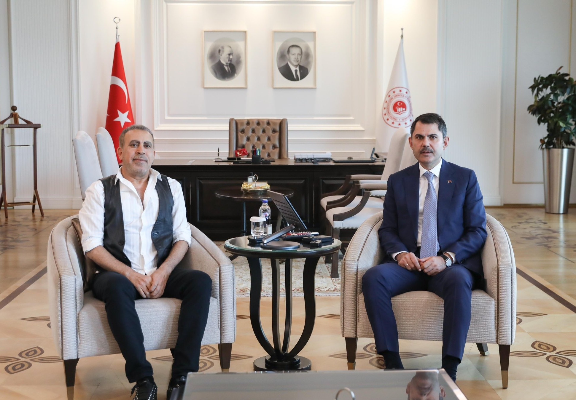 Bakan Kurum, Haluk Levent'i