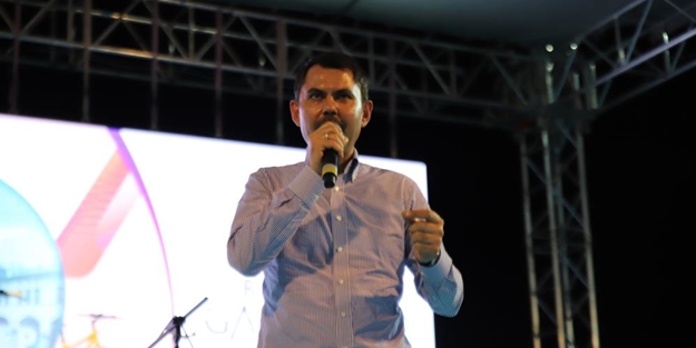 Bakan Kurum, Kur'an kurslarında başarılı olan 3 bin öğrenciye bisiklet dağıttı