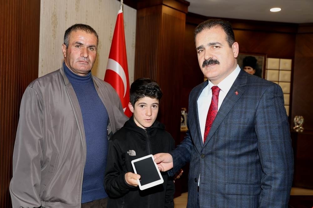 Bakan Kurum sözünü yerine getirdi 