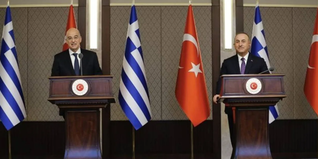 Bakan Çavuşoğlu'ndan Yunanistan hamlesi