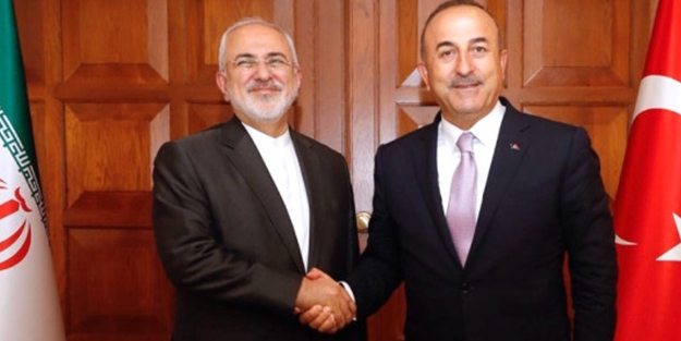 Bakan Mevlüt Çavuşoğlu'na sürpriz ziyaret