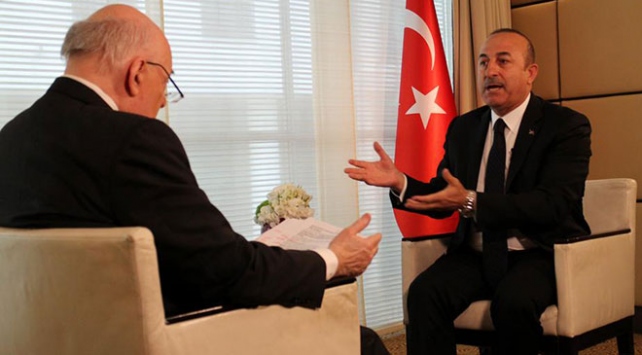 Bakan Mevlüt Çavuşoğlu'ndan Deutsche Welle’yi terleten yanıtlar