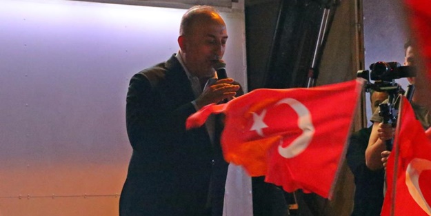 Bakan Mevlüt Çavuşoğlu'ndan yurt dışı oylarla ilgili açıklama