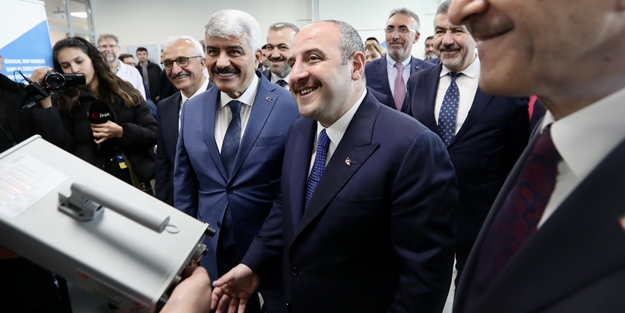 Bakan Mustafa Varank duyurdu: Kritik konularda dünyada öncü olacak!