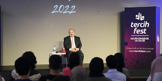 Bakan Mustafa Varank'tan tercih yapacak gençlere tavsiye