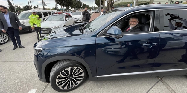 Bakan Nebati'den hazımsız CHP'li Başarır'a TOGG cevabı: Bir tur verebilirim