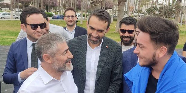 Bakan Nebati'nin esprisi kahkahalara boğdu! 