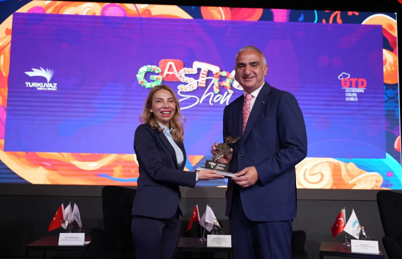 Bakan Nuri Ersoy açıkladı! Türk turizmine gastronomi dopingi