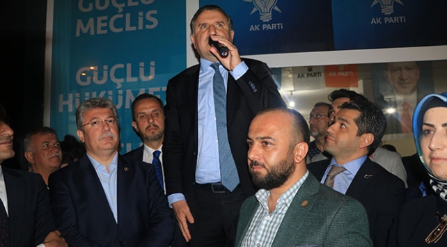 Bakan Osman Aşkın Bak: Dünyadaki 10 mega projenin 6'sı Türkiye'de yapılıyor