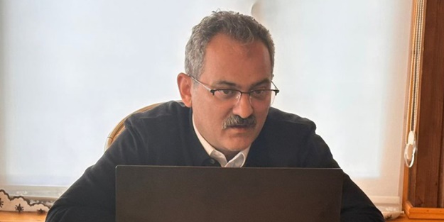 Bakan Özer, depremden etkilenen illerin milli eğitim müdürleriyle çevrim içi toplantıda görüştü