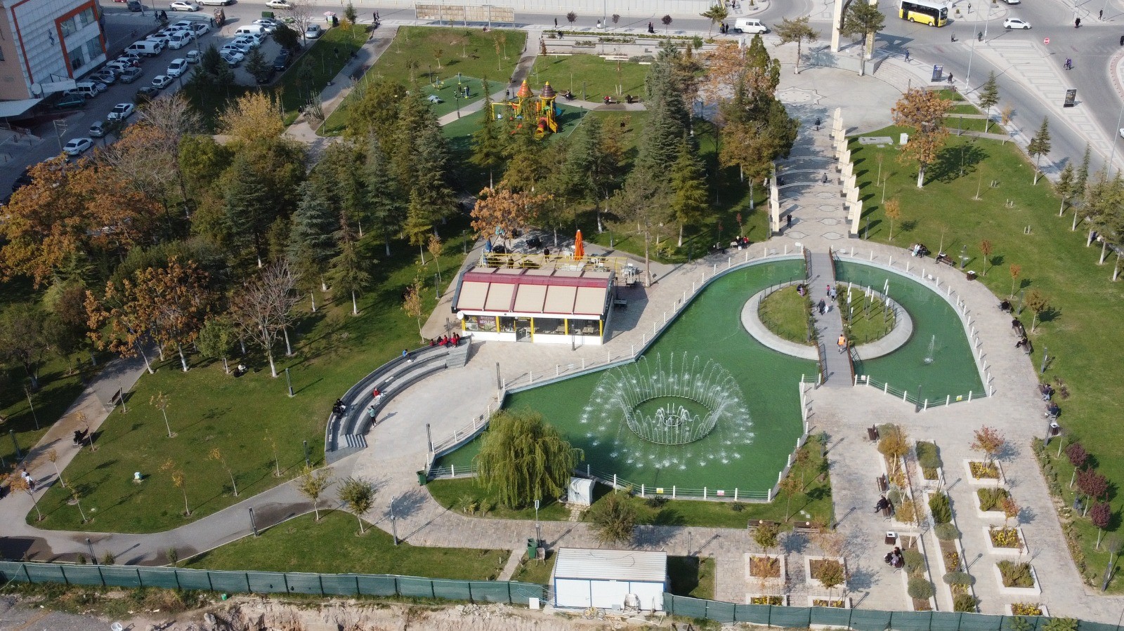 Bakan Özhaseki millet bahçesi hedefini açıkladı
