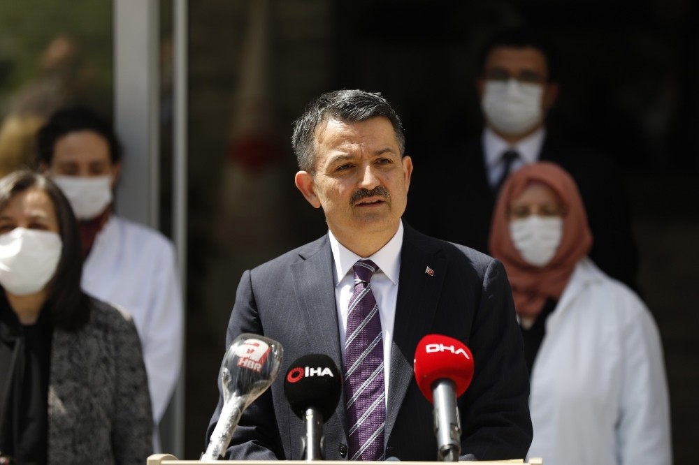Bakan Pakdemirli: “Covıd-19 antiserumu için hayvanlar üzerinde denemelere başlıyoruz