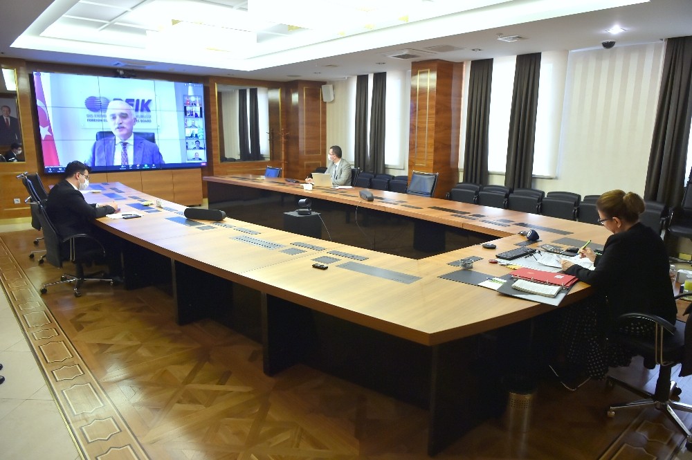 Bakan Pekcan, Avrasya İş Konseyi Başkanlarıyla bir araya geldi 