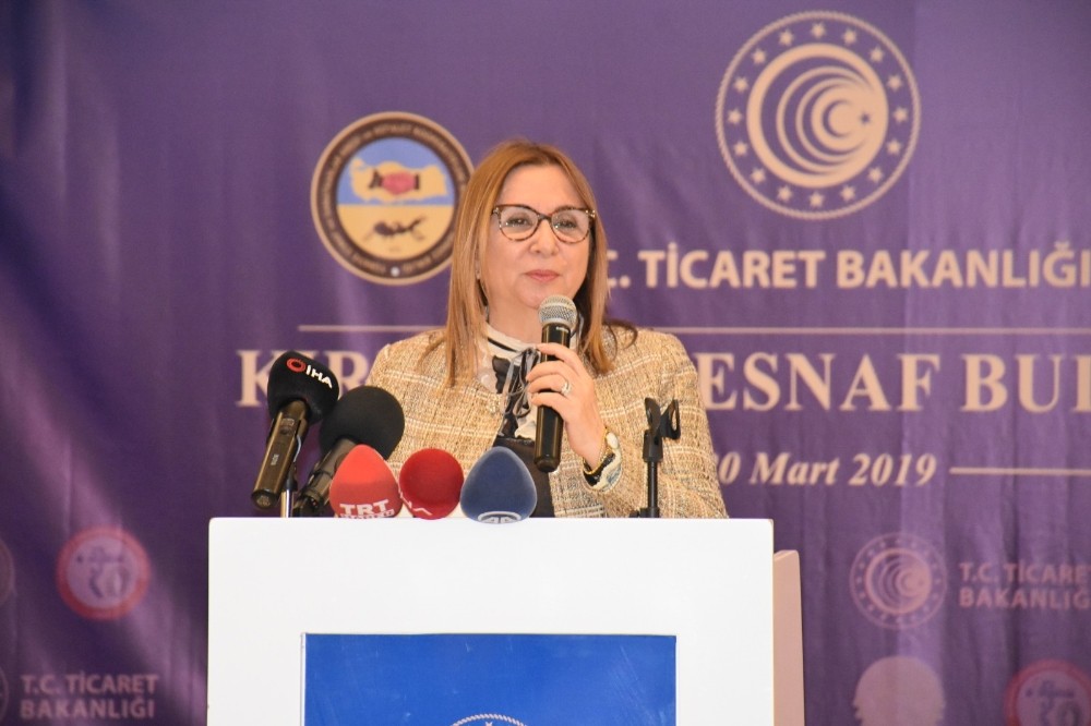 Bakan Pekcan: “Kadınlara 200 milyon dolar ve 100 milyon TL ihracat finansmanı temin ettik” 