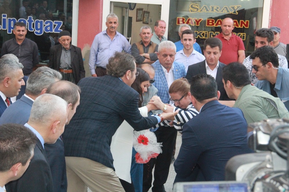 Bakan Pekcan’ın zor anları 