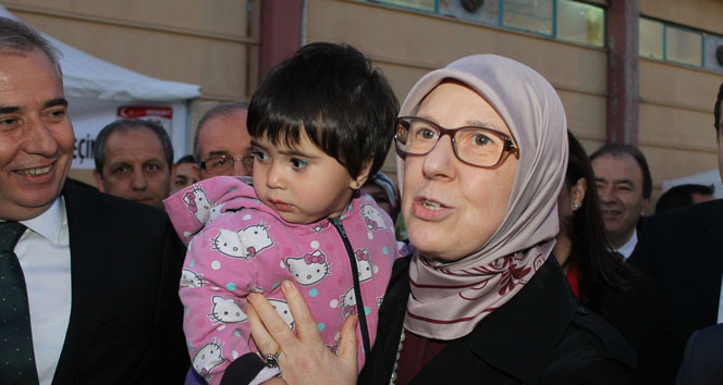 Bakan Ramazanoğlu: İzmir’de yaşanan görüntüler insanlık dışı