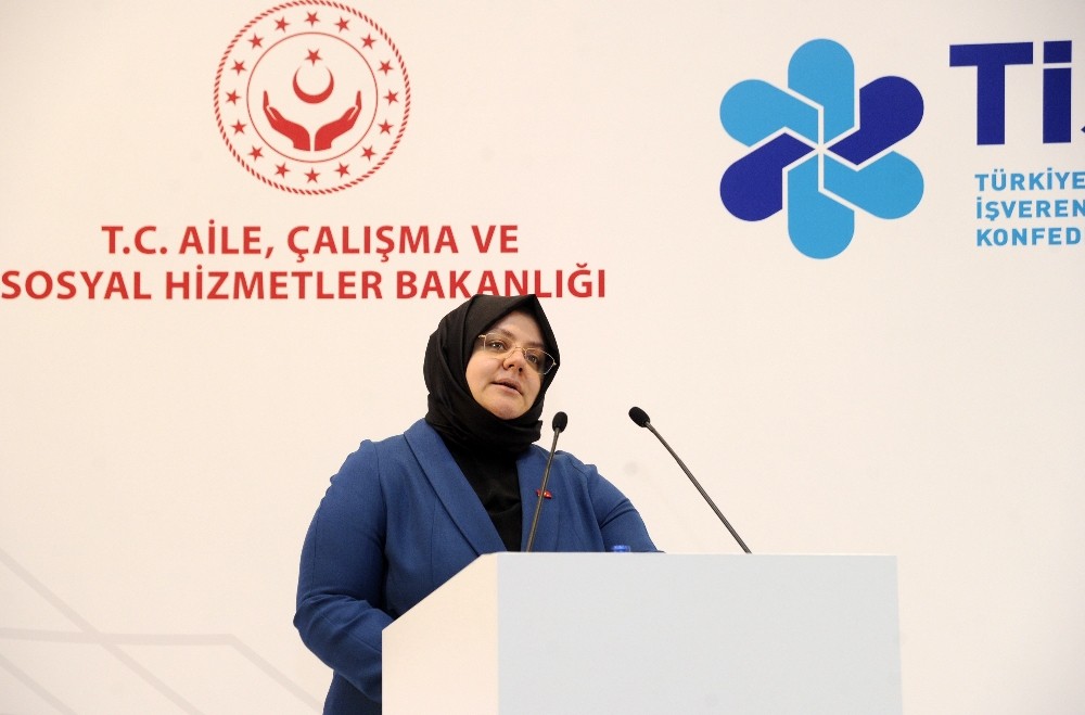 Bakan Selçuk: ’’Çalışma Hayatı Buluşmaları’nı organize ettik çünkü yargı uygulamaları en fazla gelen taleplerdendi’’ 
