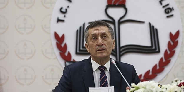 Bakan Selçuk: Büyük projeler başlıyor