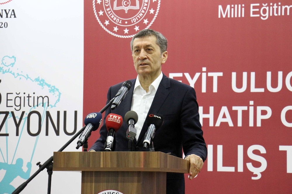 Bakan Selçuk: “Eğitim çocuklarımızın ve Türkiye’nin geleceği için en büyük vasıta” 