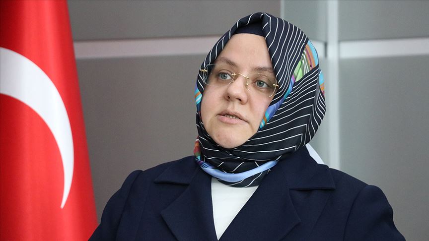 Bakan Selçuk: Kadına yönelik şiddeti bir insanlık suçu olarak görüyoruz