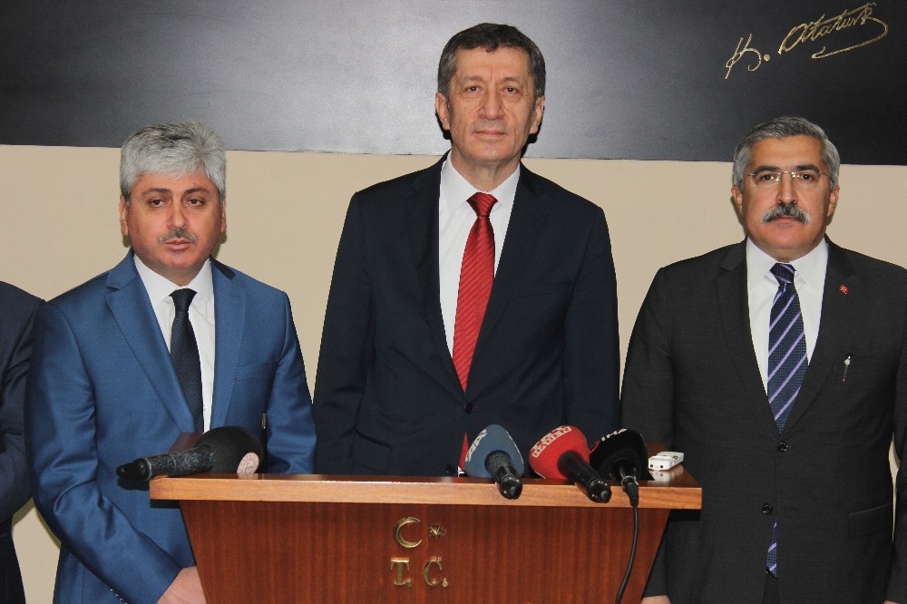 Bakan Selçuk: 