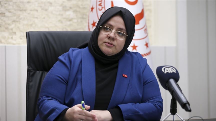 Bakan Selçuk: Yaşlı ve engellilerin özel huzur evleri, engelli bakım merkezlerindeki ücretlerini bakanlık karşılayacak