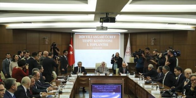 Bakan Selçuk'tan asgari ücret açıklaması! Tarih verdi