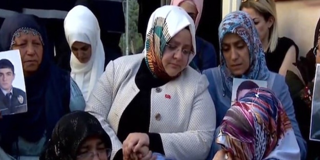 Bakan Selçuk'tan Diyarbakır'daki ailelere ziyaret