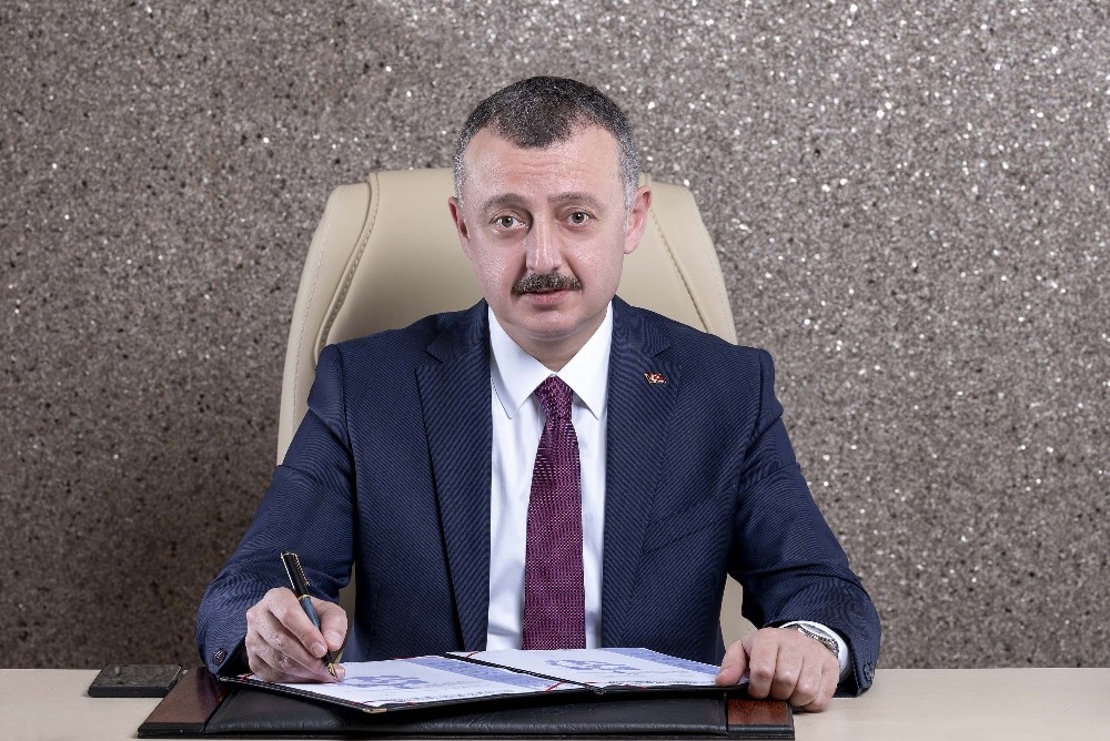 Bakan Selçuk’un öğrencilere jestine İzmit pişmaniyesi desteği 