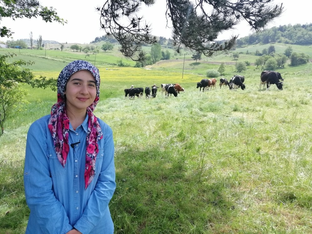 Bakan Selçuk’un övgü ile bahsettiği Ayşenur konuştu 