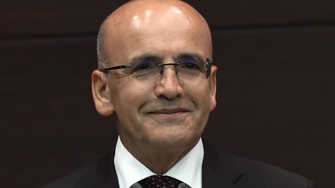 Bakan Şimşek müjdeyi duyurdu: Kararlı program meyvelerini veriyor!