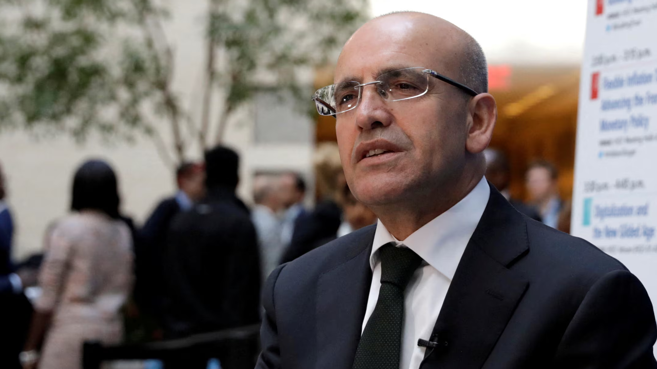 Bakan Şimşek'ten çok önemli enflasyon açıklaması!