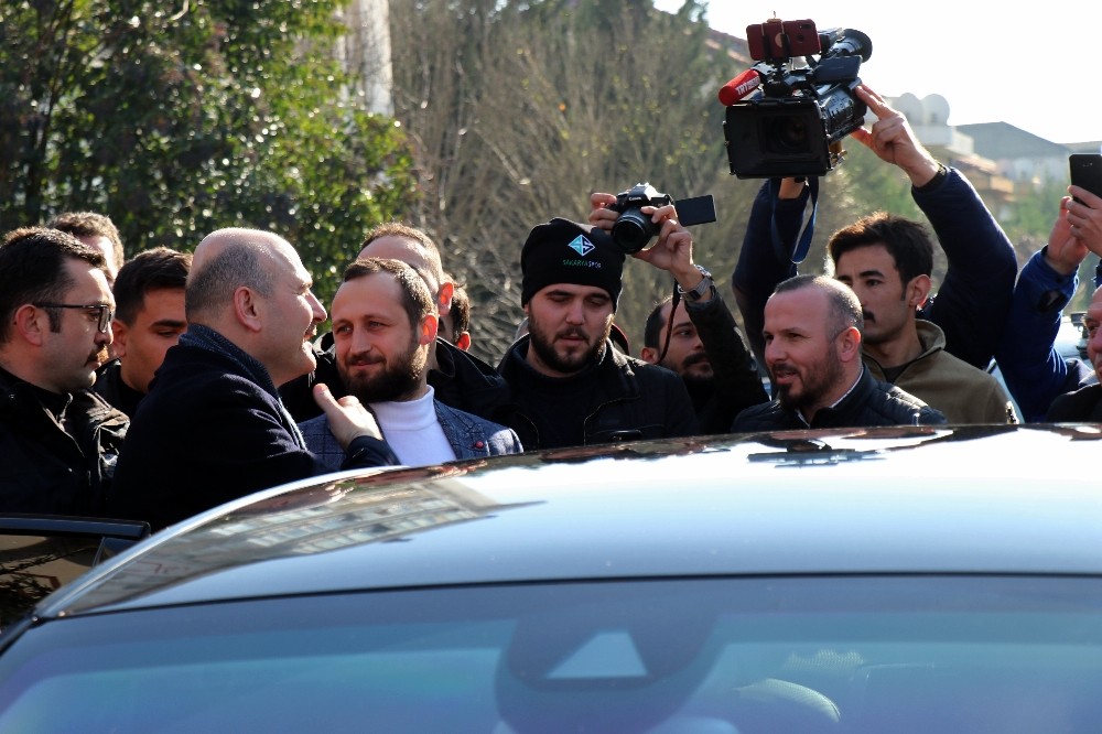 Bakan Soylu, engelli vatandaşın isteğini kırmadı 