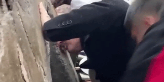 Bakan Soylu enkaz altındaki vatandaşla böyle konuştu