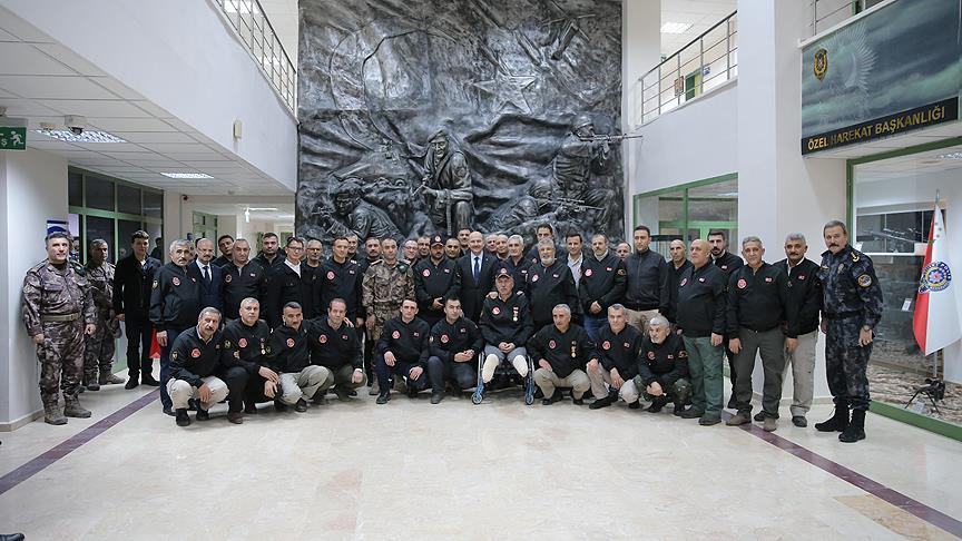 Bakan Soylu gaziler ve yakınlarıyla bir araya geldi