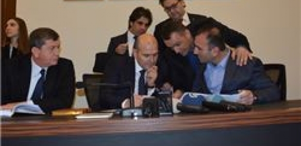 Bakan nöbetçi vekil oldu