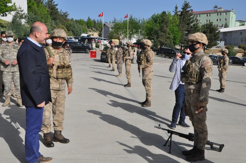 Bakan Soylu, operasyon birlikleriyle bir araya geldi 