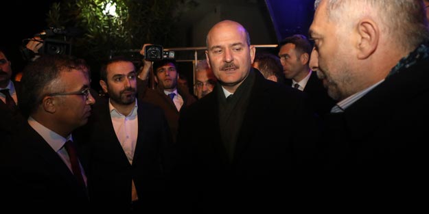 Bakan Soylu, şehit Altuğ Verdi'nin ailesine taziye ziyaretinde bulundu