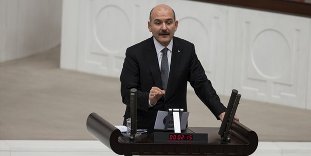 Bakan Soylu'dan sert sözler... 'Belediye başkanı da olsa gözünün yaşına bakmayız'