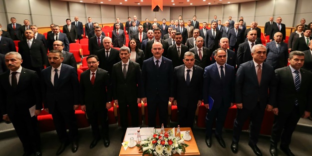Bakan Süleyman Soylu 81 ilin vali yardımcısı ile görüştü