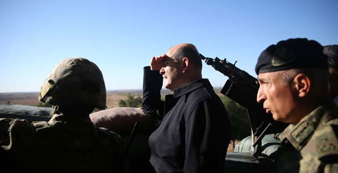 Bakan Süleyman Soylu inceleme yaparken bir terörist öldürüldü