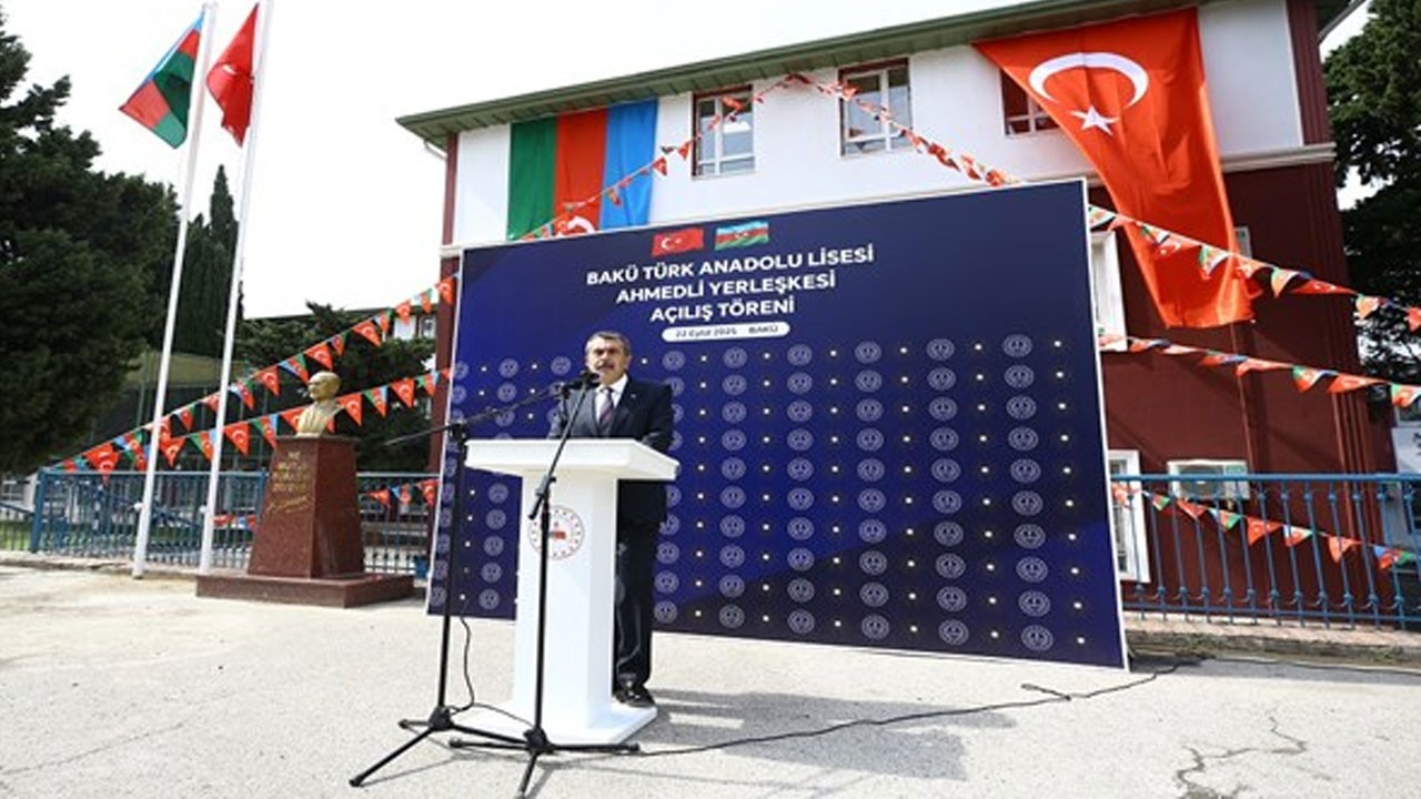 Bakan Tekin, Bakü'de Türk Anadolu Lisesi'nin yeni yerleşkesi törenine katıldı