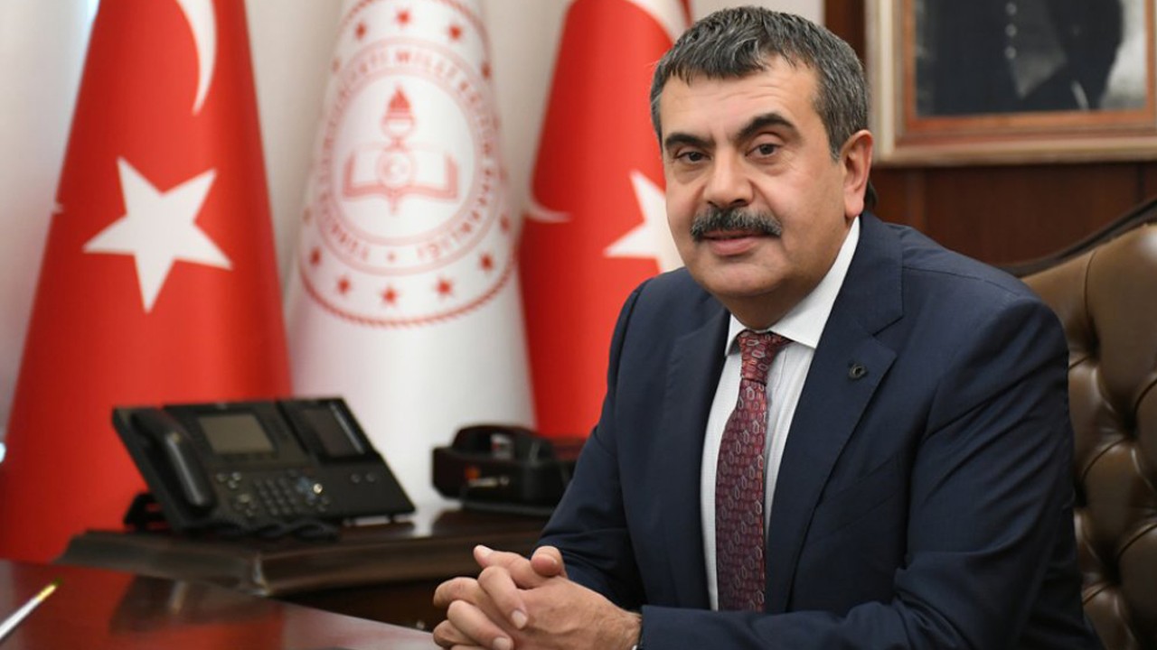 Bakan Tekin duyurdu! MEB’den öğrenci ve öğretmenlere müjde! Paketin içinde neler var neler
